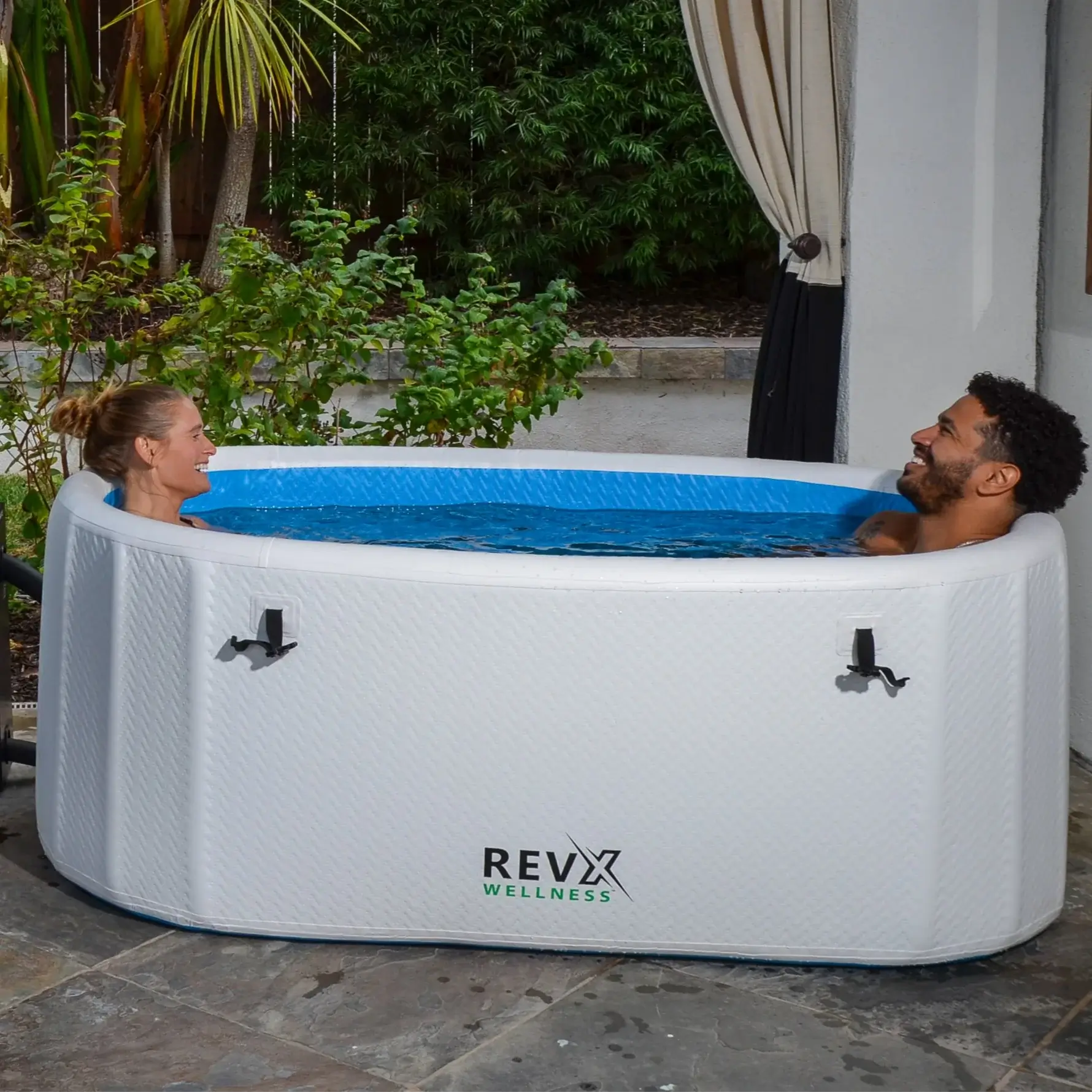 REVX_2024-11_Deluxe_Tub_Shoot_-021