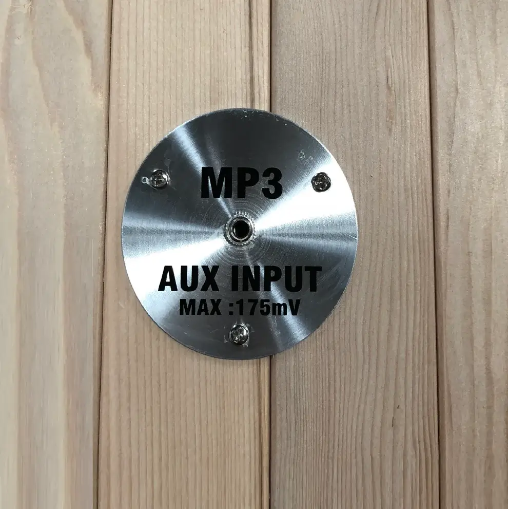 MP3_Aux_Connection_b03ede5e-56cc-4fc0-be92-3d1cd475dae7
