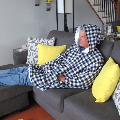 safe-and-sound-cuddly-emf-hooded-blanket__59872